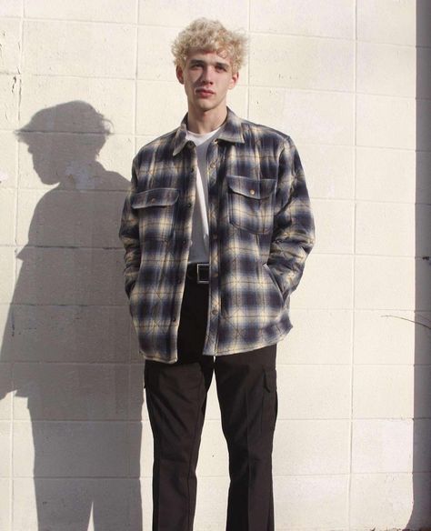 Oversize Flannel Outfit, Oversize Flannel, Flannel Outfits Men, Quilted Shirt Jacket, Flannel Outfit, Quilted Shirt, Flannel Outfits, Oversized Flannel, Bdg Urban Outfitters