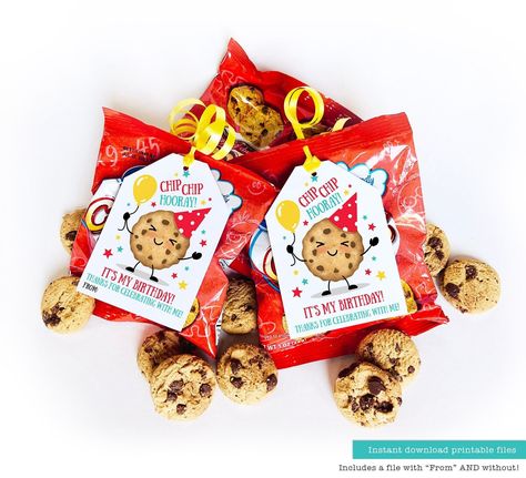 Kids Holiday Party Favors, Classroom Birthday Treats, Student Snacks, Chip Chip Hooray, Holiday Party Treats, Team Snacks, Cookie Tags, Mini Chocolate Chip Cookies, Holiday Party Kids