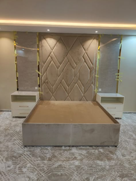 0506907844 Bad Back Cushion Design, Glass Bathroom Sink, Luxury Headboard, Bed Back Design, Bedroom Pop Design, 36 Inch Bathroom Vanity, Bedroom Design Styles, Bed Headboard Design, Luxury Furniture Sofa