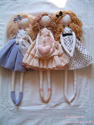 Handmade rag dolls | Handmade dolls, clothdolls, vintage, ha… | Flickr Soft Dolls Handmade, Dolls Handmade Diy, Homemade Dolls, Cloth Dolls Handmade, Rag Dolls Handmade, Fabric Toys, Doll Sewing Patterns, Art Dolls Handmade, Waldorf Doll