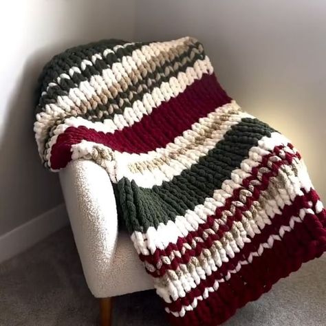 Hand Knit Blankets & Decor | Looking for a new hobby? You can find the link to my tutorials in my bio or go to wildlywovenblankets.etsy.com • • #hand knit blanket... | Instagram Chunky Crochet Christmas Blanket, Knitted Christmas Blankets Free Pattern, Chunky Knitted Blanket Patterns, Chunky Knit Blanket Christmas, Puffy Blanket Crochet, Hand Knitted Blanket Chunky, Christmas Chunky Knit Blanket, Chunky Blanket Ideas, Chunky Knit Blanket Designs