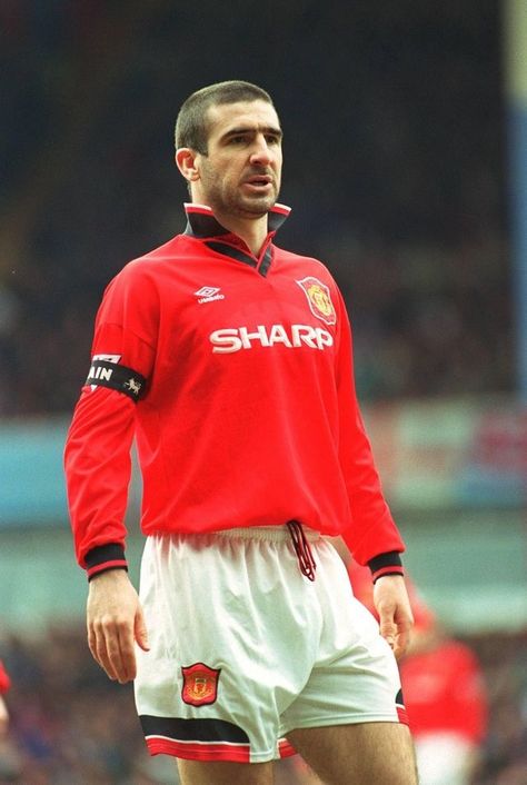 Eric Cantona, Manchester United Manchester Is Red, Sporting Legends, British Football, Eric Cantona, Manchester United Legends, Manchester United Wallpaper, Manchester United Players, Manchester United Fans, Manchester United Football Club