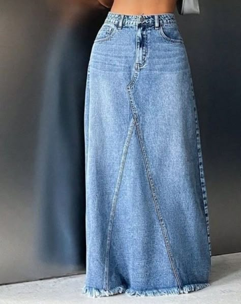 Jeans Into Skirt, Jean Diy, Denim Top Women, Denim Clothes, Professional Work Outfit, Funky Dresses, Long Denim Skirt, Trendy Denim, Effortlessly Chic Outfits