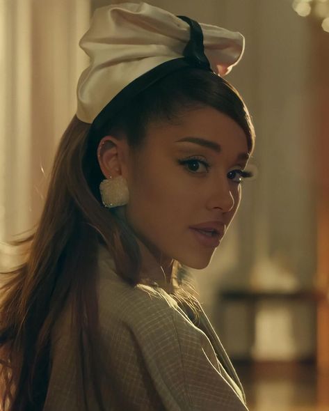 Ariana Grande Aesthetic, Ariana Grande Music Videos, Sam & Cat, Ariana Grande Cute, Ariana Grande Style, Ariana Grande Wallpaper, Ariana Grande Photos, Ariana Grande Pictures, Thank U Next