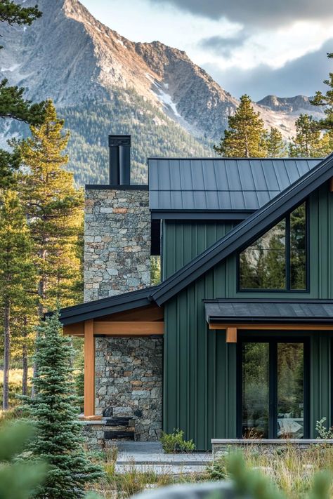 Mountain House Siding Ideas Exterior, Mid Century Farmhouse Exterior, Natural Siding Exterior, Pacific Northwest House Exterior, House In Pine Forest, Green Mountain Home Exterior, Modern Ranch Exterior Colors, Mountain Modern Exterior Architecture, Small Home Exterior Colors