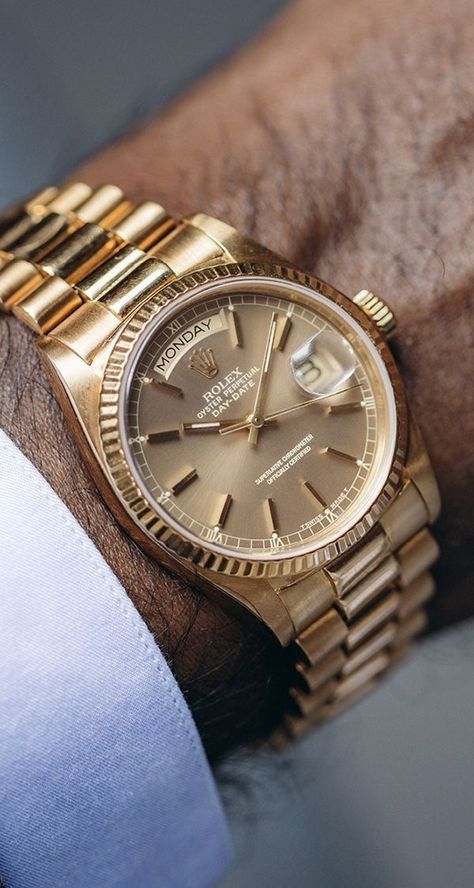 Gold Rolex Fancy Watches, Swiss Army Watches, Gold Rolex, Rolex Watches For Men, Skeleton Watches, Watches Rolex, Expensive Watches, Hand Watch, Luxury Timepieces