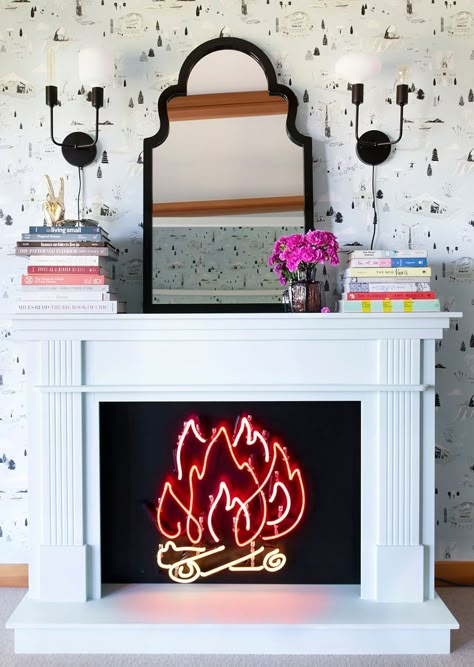 Fireplace Styling, Fireplace Design, Fake Fireplace, Mantle Decor, Fireplace Art, Fireplace Decor, Funky Decor, Home Fireplace, Updating House