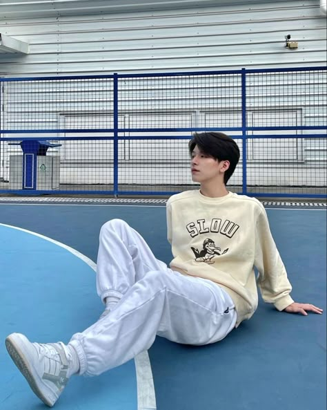 Male Pose Reference Sitting On Floor, Guy Sitting Poses, Guy Sitting On Floor, Korean Cute Dress, Sit Pose, Photography Figure, Guy Sitting, Boy Port, Boyfriend Vibes