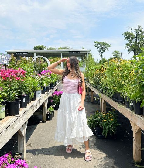 Iris | Lifestyle Blogger | Soft girl summer 🎀 you have endless of possibilities/styling this white skirt, I paired it with this linen bow top which I think is… | Instagram Bow Trend, Softgirl Aesthetic, Bow Skirt, Bow Top, July 25, White Skirt, White Bow, Soft Girl, White Skirts