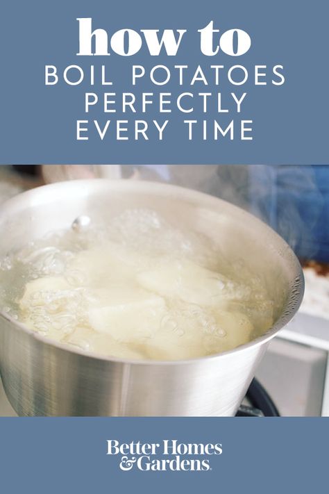 How To Boil Potatoes, Potatoes On The Stove, Boiling Potatoes, Cooking Mashed Potatoes, Cooking Potatoes, Boil Potatoes, Perfect Mashed Potatoes, Basic Cooking, Best Mashed Potatoes