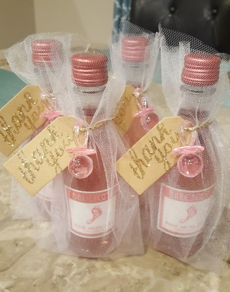 24th Birthday Party Favors, Pink And Gold Party Ideas For Adults, Pretty In Pink Party Favors, Pink And Gold Party Favors, Birthday Goodies For Adults, 21st Birthday Souvenir Ideas, Bday Favors For Women, 60th Birthday Goodie Bag Ideas, Women Party Favor Ideas