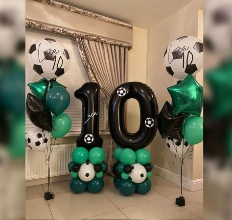 Soccer Balloon Decorations, Soccer Balloon Arch, Soccer Balloon Garland, Soccer Balloon Bouquets, Spa Birthday Cake, Cristiano Ronaldo Birthday, Ronaldo Birthday, Football Themed Birthday Party, Soccer Birthday Parties