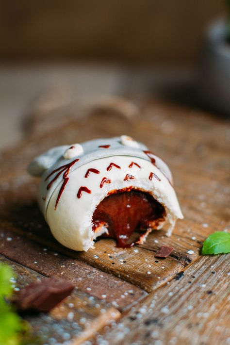 Chocolate Steamed Buns, Cute Bao Buns, Cute Steamed Buns, Quick And Easy Sweet Treats, Steam Buns, Cute Treats, Basic Food, Pastry Design, Sweet Bakes