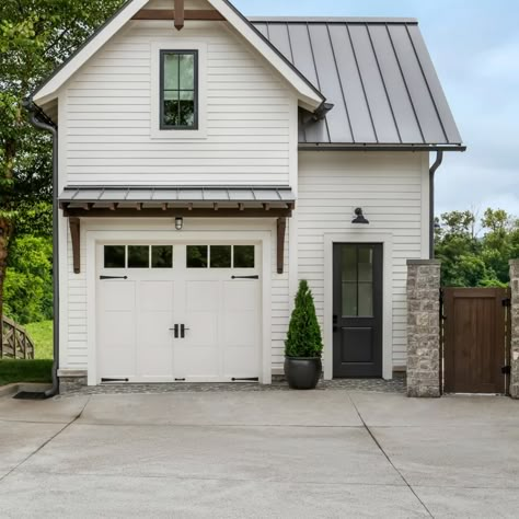 75 Detached Garage Ideas You'll Love - April, 2023 | Houzz Detached Garages With Apartment, Modern Farmhouse Detached Garage With Apartment, Prefab Garage With Apartment Above, Carport Guest House, Garage Apartment Addition, One Car Garage Addition Attached, Detached Garage Designs With Loft, Small Garage Plans, Modern Farmhouse Detached Garage