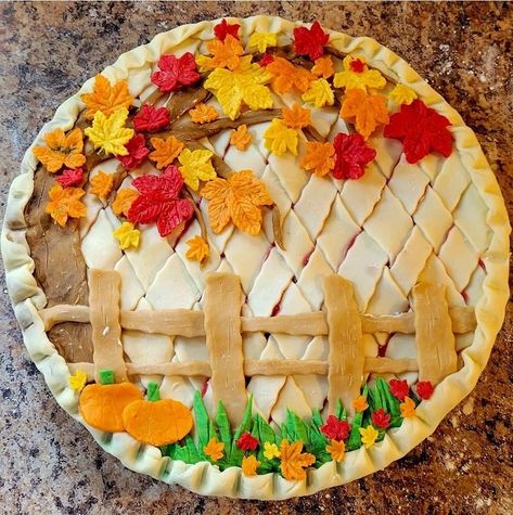 Thanksgiving Desserts Cookies, Creative Pie Crust, Pretty Pie Crust, Fancy Pie Crust, Pie Crust Art, Crust Designs, Creative Pies, Decorative Pie Crust, Pie Art