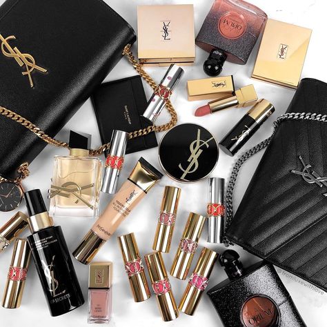 YSL beauty / Makeup beauty flatlay #beauty #makeup #flatlay #ysl / Instagram: @fromluxewithlove Ysl Fragrance, Makeup Ysl, Flatlay Makeup, Ysl Makeup, Yves Saint Laurent Makeup, Alat Makeup, Luxury Lipstick, Tom Ford Makeup, Flatlay Photography