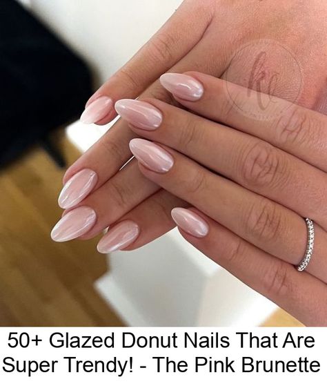 If you've been searching for new nail art trends over the last couple of months chances are you've come across glazed donut nails. A trend that has taken nail salons by storm due to Hailey Bieber. Glazed donut nails first made their mark at the Met Gala in May 2022, with Hailey Beiber gracing the Hailey Bieber Glazed Donut Nails, Afro Hairstyles Women, Pink Brunette, Glazed Donut Nails, Donut Nails, Natural Afro, Glazed Donut, Hairstyle Short, Gelish Nails