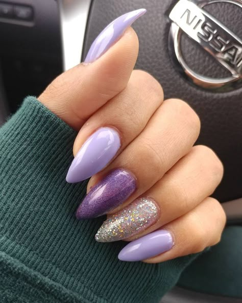 Lilac Nails Acrylic Lavender Almond, Purple Nails Speak Now, Taylor Swift Speak Now Era Nails, Purple Shine Nails, Speak Now Nail Design, Taylor Swift Nail Art Speak Now, Lavender Haze Nails Taylor, Purple Taylor Swift Nails, Purple Sparkling Nails