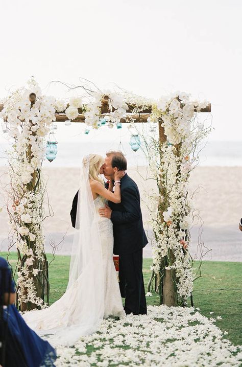 First Kiss Wedding Pictures, First Kiss Wedding, Alter Decor, Wedding Arbors, Wedding Arch Ideas, Kiss Wedding, Big Island Wedding, Wedding Alters, Arch Ideas