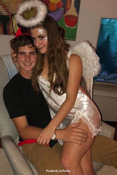 2022 Couples Halloween Costumes, Couples Halloween Costumes Funny, Halloween Costumes College Parties, Cute Couples Halloween Costumes, Hot College Halloween Costume Ideas, Cute Couples Halloween, Creative College Halloween Costumes, Halloween Costume Ideas Group, Halloween Costume Ideas 2022