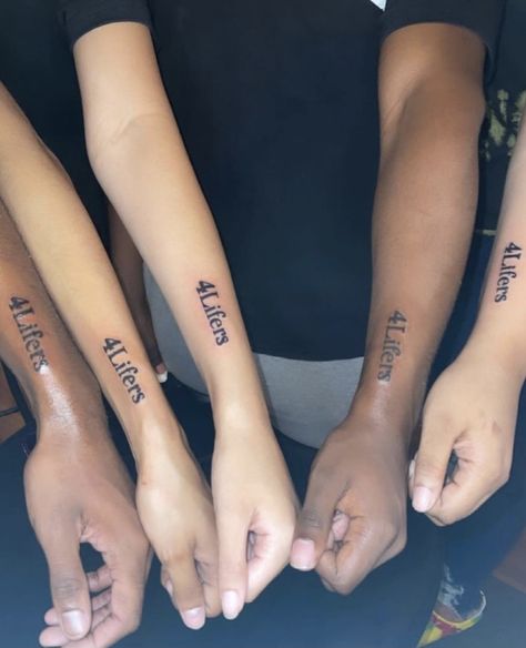 4 Best Friend Tattoos Matching, 4lifers Tattoo, Hina Ideas, Edgy Matching Tattoos, Edgy Tattoo For Women, Matching Tattoos Trio, Bsf Tattoos, Matching Trio Tattoos, Trio Matching Tattoos