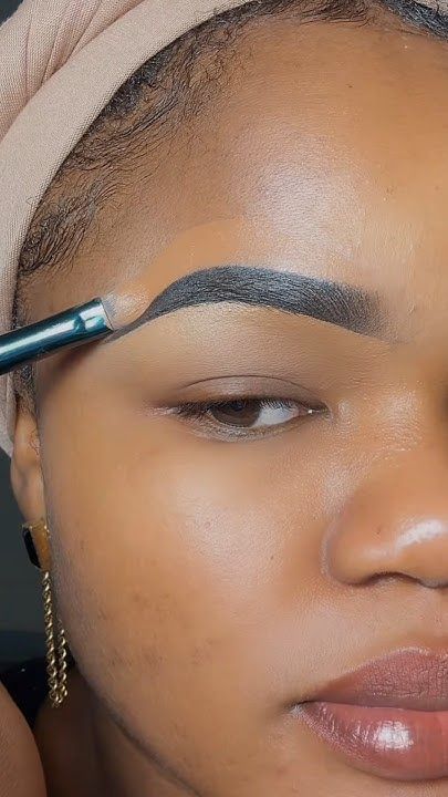 Easy beginners 5dots eyebrow hack #viral #viralvideo #viralpost #reels Good Eyebrows, Perfect Eyebrows Tutorial, Eyebrow Tutorial Shaping, Brow Hacks, Different Eyebrow Shapes, Pro Makeup Tips, Seasonal Makeup, Girl Hacks, Eyebrow Trends