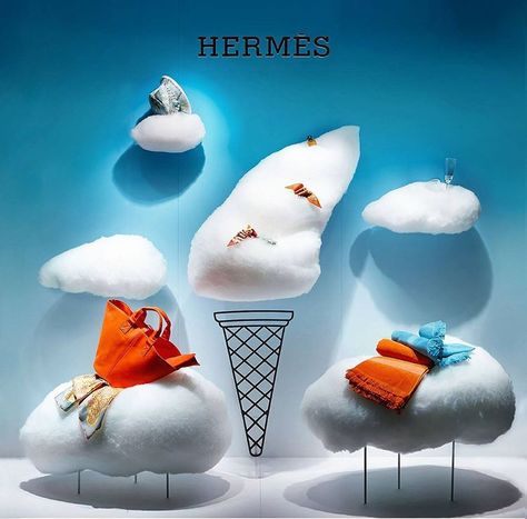 Creative Window Display, Hermes Window Display, Hermes Window, Store Window Displays, Visual Merchandising Displays, Window Display Design, Balloon Display, Flyer And Poster Design, Retail Store Design