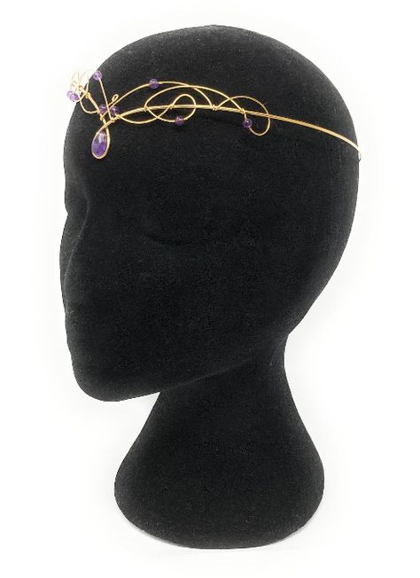 A gold Celtic style tiara with amethyst gemstones Gold Circlet, Amethyst Tiara, Medieval Headdress, Wedding Circlet, Elven Circlet, Bridal Circlet, Elven Wedding, Rose Gold Tiara, Sweet Chestnut