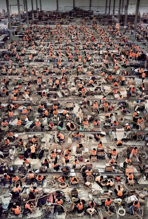 Gursky Photography, Paula Modersohn Becker, Hans Thoma, Andreas Gursky, George Grosz, Industrial Factory, Max Ernst, Peter Lindbergh, Famous Photographers