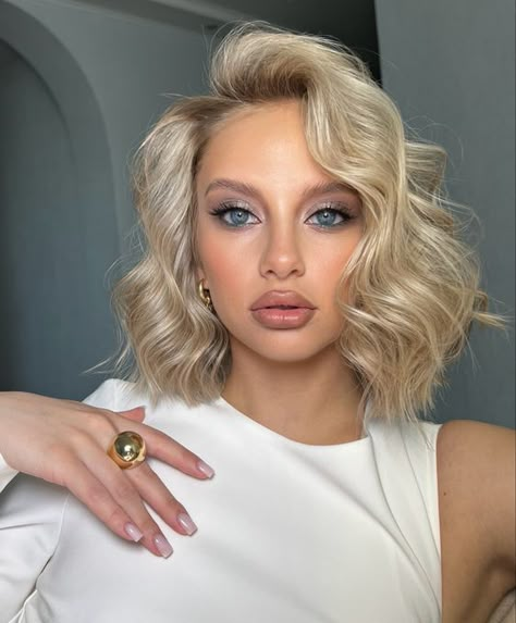 17 Simple New Year's Hairstyles for 2024: Effortless Ideas to Welcome the Year with Style Short Glam Hairstyles, Hair Dos For Short Hair Wedding, Wedding Blonde Hairstyles, Bridesmaid Hair Down Short, Short Hair Glam Hairstyles, Bride Hairstyles Blonde, Short Glam Hair, Short Hair Dos For Wedding, Short Elegant Hairstyles