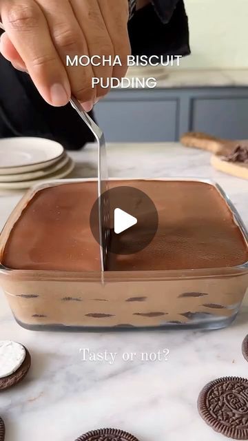 Hot Puddings Recipes, Coffee Pudding Recipe, Biscuits With Cream, Mocha Desserts, Chocolate Biscuit Pudding, Choco Biscuit, Biscuit Pudding, Coffee Biscuits, Oreo Biscuits