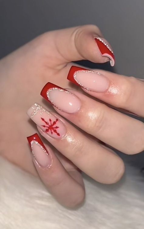 Red Christmas Nails, Christmas Nails Easy, Christmas Gel Nails, Girly Acrylic Nails, Christmas Nails Acrylic, Festival Nails, Xmas Nails, Christmas Nail Designs, Christmas Nail