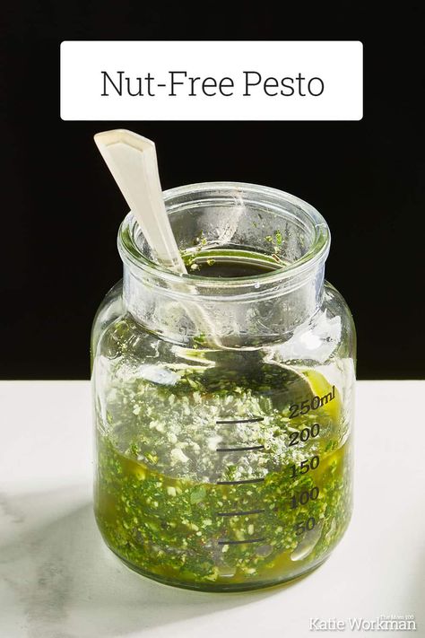 Nut-Free Pesto / The perfect no-nut pesto for those with nut allergies, and so simple to make in the food processor. Basil Ideas, Recipes Using Pesto, Nut Free Pesto, Basil Pesto Recipe, Basil Pesto Pasta, Basil Pesto Recipes, Pesto Recipes, Pesto Dressing, Salad Dressing Recipes Homemade