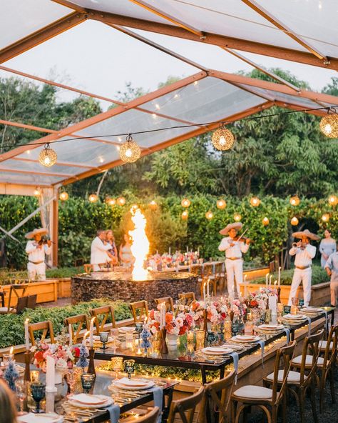 An elevated Mexican contemporary vibe was the inspiration behind this sophisticated yet laid-back rehearsal dinner for M&A at Rosewood Mayakoba. The event had a unique focus on modern Mexican handcrafted items and a curated food and drink selection made this luxury destination wedding weekend a one-of-a-kind experience. #rwmayakoba #rosewoodmayakoba . . . Photo: @alfonsofloreswp Venue: @rwmayakoba Planning & Design: @hugomartin_weddings Hotel Liaison: @pam_creatingmoments Florals: @lsalasflo... Mexican Wedding Dinner, Rosewood Mayakoba Wedding, Modern Mexican Wedding Bridesmaids, Luxury Mexican Wedding, Mexican Hacienda Wedding Decor, Mexican Food At Wedding, Mexico Wedding Theme, Mexican Glamour, Mexican Ranch Wedding