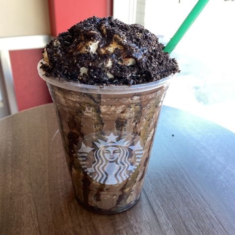 The Chewbacca Frappuccino Starbucks Frappuccino Orders Chocolate, Starbucks Drinks To Try Frappuccino, Chocolate Starbucks Drinks, Starbucks Chocolate Frappuccino, Oreo Frappuccino, Starbucks Cookies, Starbucks Chocolate, Mocha Cookie Crumble, Cold Starbucks Drinks