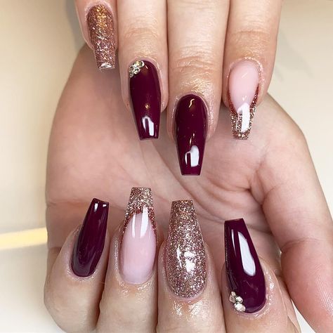 Burgundy Rose Gold Nails, Nails Acrylic Burgundy And Gold, Burgundy And Rose Gold Nails Acrylic, Matte Burgundy Nails Coffin With Gold, Burgundy Nails With Gold Foil, Rose Gold Nails Acrylic, Gold Acrylic Nails, Rose Gold Nails, Burgundy Nails