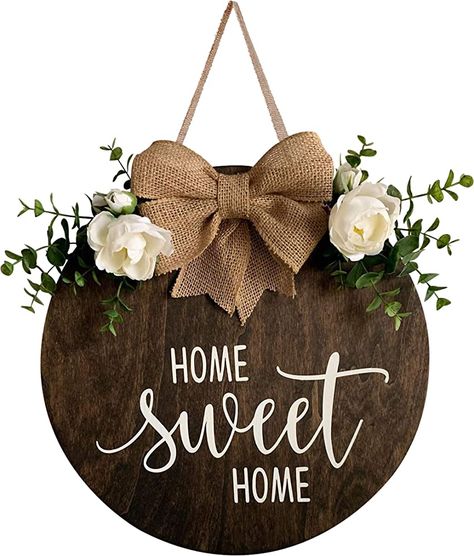 Front Door Round, Round Welcome Sign, Home Wreaths, Perfect Bow, Porch Decorations, Farmhouse Porch, Beautiful Home Designs, Front Door Signs, Front Porch Decor