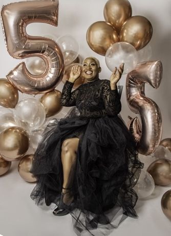 50th Birthday Photoshoot Ideas, 55 Birthday Ideas For Women, 50th Photoshoot, 55th Birthday Ideas, 50th Birthday Photoshoot, 55th Birthday Party Ideas, 50th Birthday Celebration Ideas, 40th Birthday Celebration Ideas, Birthday Party Outfit Women