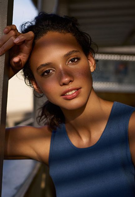 Cora Emmanuel, Slim Neck, Girl Goals, Curly Wavy Hair, Tropical Beauty, Long Eyelashes, Foundation Stick, Dewy Makeup, Velvet Ring