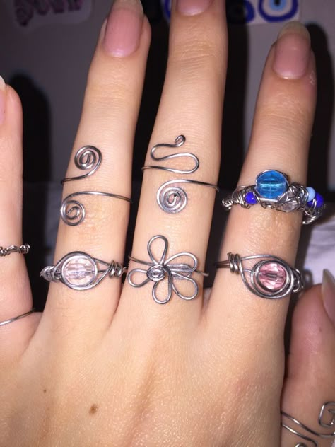 Wire Rings Ideas, Handmade Wire Rings, Rings Trendy, Wire Jewelry Rings, Indie Jewelry, Diy Wire Jewelry, Dope Jewelry, Jewelry Aesthetic, Diy Rings