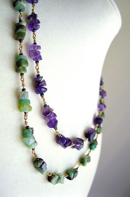 Chinese chrysoprase and amethyst chip necklace by Kick Rox Jewelry, via Flickr Chip Necklace, A Necklace, Bijoux Diy, Bead Jewellery, Purple Fashion, Hand Made Jewelry, Jewelry Patterns, Jewelry Creation, Jewelry Projects