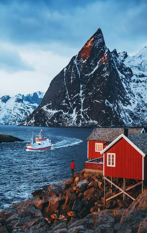 Lofoten,Norway Lofoten Islands Norway, Lofoten Islands, Norway Travel, Wallpaper Pastel, Red House, World Photo, Palawan, Oh The Places Youll Go, Scandinavia