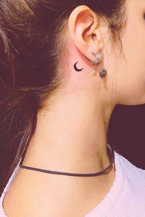 Tattoo Ears, Back Ear Tattoo, Ears Tattoo, Small Moon Tattoos, Behind Ear Tattoos, Tato Minimal, Ear Tattoos, Neck Tattoos Women, Inspiration Tattoos