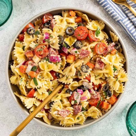 Bow Tie Pasta Salad Bowtie Pasta Recipes, Chicken Bacon Spinach Pasta, Rainbow Pasta Salad, Bow Tie Pasta Salad, Spaghetti Pasta Salad, Rainbow Pasta, Bowtie Pasta Salad, Hersheys Chocolate, Veggie Pasta Salad