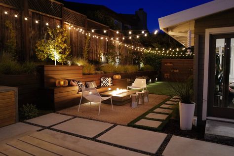 Contemporary wide and narrow makeover Large Side Yard Ideas, Long Narrow Backyard Ideas, Narrow Backyard Landscaping, Narrow Patio Ideas, Garden Ideas Long, Narrow Deck, Side Yard Design, Narrow Backyard, Narrow Backyard Ideas