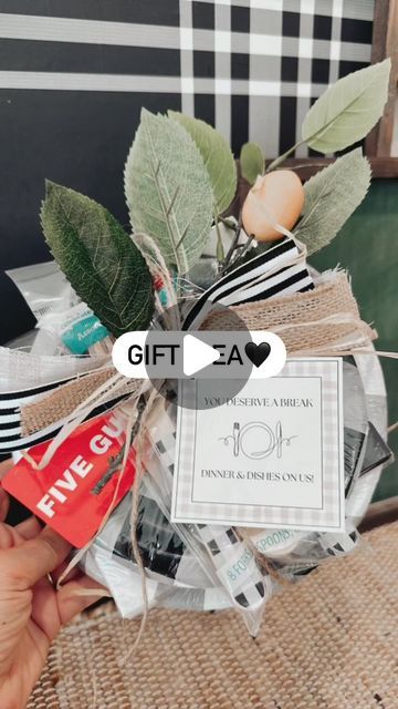 Kaycee Greer on Instagram: "You Deserve A Break! Dinner & Dishes On Us🍽️This just because gift idea is easily put together & is sure to be a hit! This gift tag pairs perfectly with a gift card for a restaurant or a homemade meal. Happy Gifting 🖤

Like this post & be sure to follow along. Comment Dinner for the link to be sent to you. The links can also be found in my LTK. 
.
.
.
#gift #gifts #giftideas #giftidea #gifttag #gifttags #dinneronus #dinnertime #dinnertonight #dinneridea #dinnerspecial #dinneridea #dinnerideas #dinnerisserved #dinnerathome #homemademeal #dinnerinspiration #dinnerprep #dinnerout" Dinner On Us Gift Basket, Gift Basket With Gift Cards, Dinner And Dishes On Us Gift Tag, Restaurant Gift Card Basket Ideas, Restaurant Gift Card Presentation, Gift Card Basket, Bread Gifts, Gift Card Presentation, Dinner Gifts