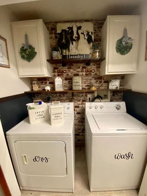 Brick Wallpaper Laundry Room, Brick Wall Laundry Room, Brick Wall In Laundry Room, Brick Wallpaper In Laundry Room, Faux Brick Wall In Laundry Room, Laundry Room Rustic, Laundry Room With Faux Brick Wall, Laudry Room Ideas, Laundry Room Wall Decor