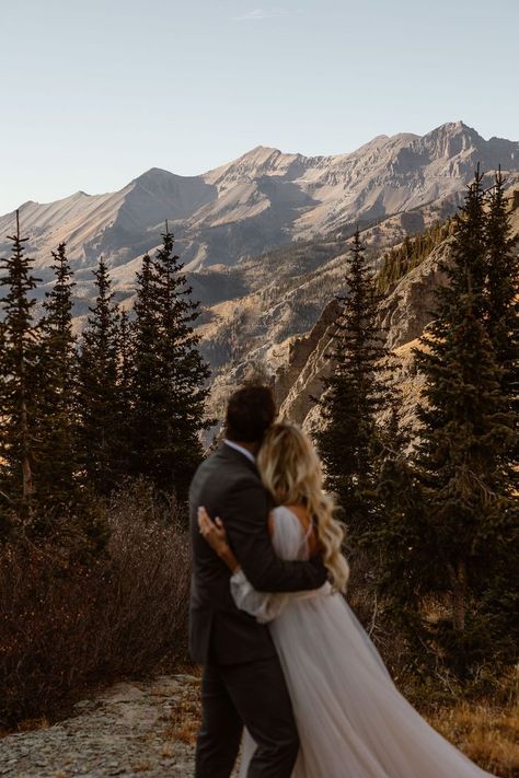 Are you tired of the traditional wedding scene and ready to ditch the crowds and stress for an adventurous and intimate elopement in Telluride? Look no further, because this charming mountain town located in the breathtaking San Juan Mountains of Colorado has it all — and we offer comprehensive Telluride Elopement Packages that check off all your boxes. Colorado adventure elopement. Colorado elopement photography. Colorado elopement locations. San Juan Mountains Colorado, Telluride Elopement, Mountain Wedding Photos, Telluride Wedding, Elopement Colorado, San Juan Mountains, Picture Prompts, Colorado Adventures, Mountain Wedding Colorado