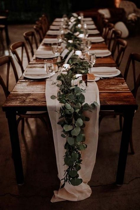 Winter Wedding Table Decorations, Greenery Runner, Winter Wedding Table, Rustic Wedding Decorations, Colorful Wedding Flowers, Country Barn Weddings, Barn Wedding Decorations, Tablescape Ideas, August Wedding