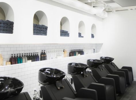 Salon Basin Area, Salon Wash Station, Salon Wash Station Ideas, Wash Station, Hair Salon Design, Salon Ideas, Salon Design, Wash Basin, Hair Salon